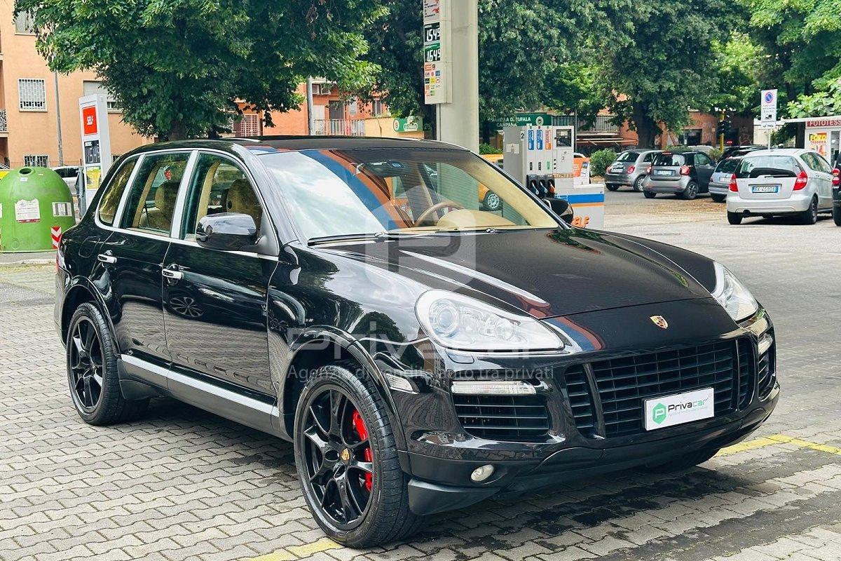 PORSCHE Cayenne 4.8 Turbo