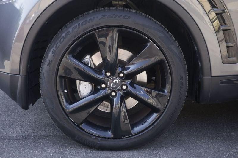 Infiniti QX70 Infiniti QX70 3.0d GT 175KW ANNO 2015