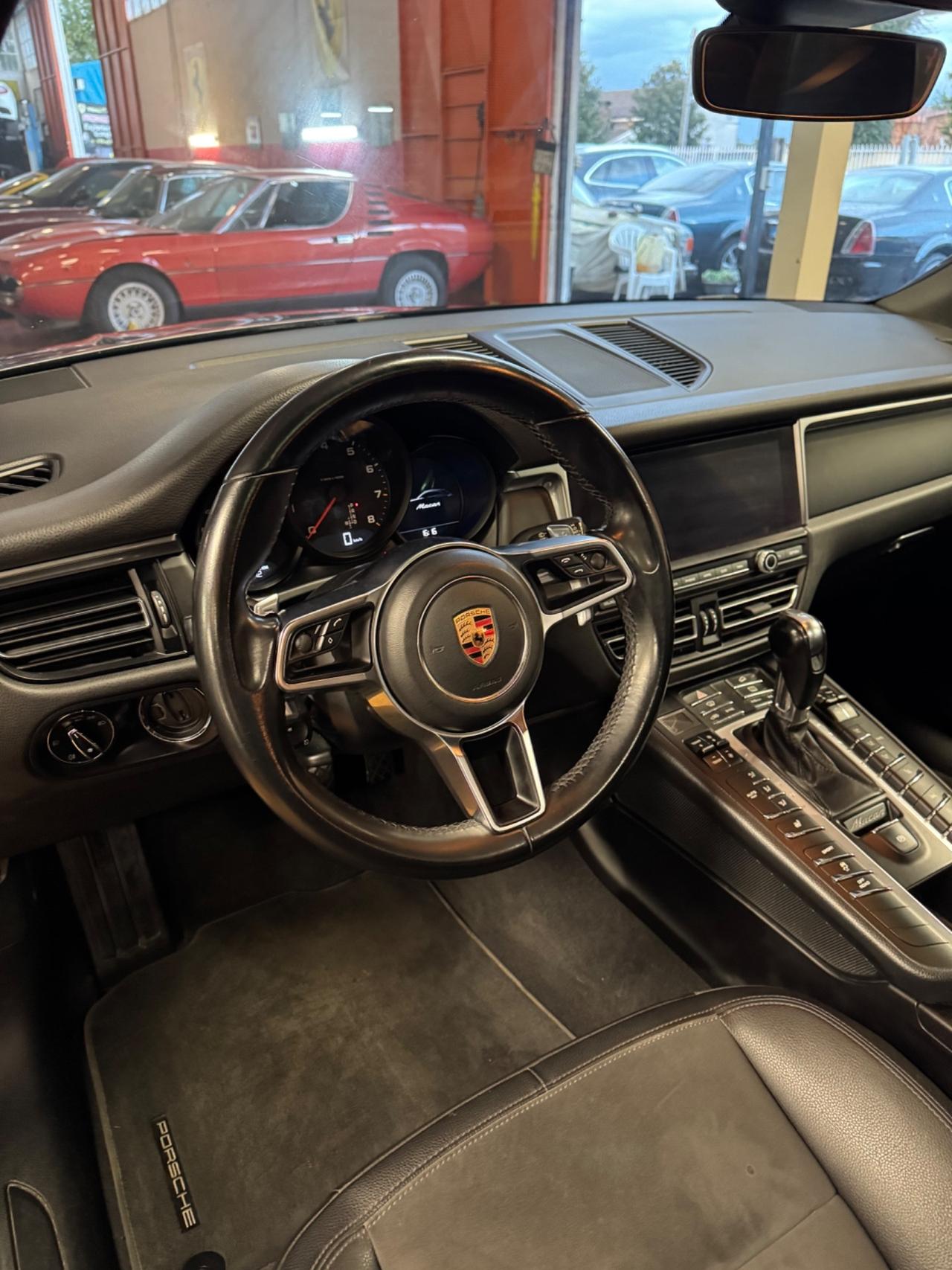 Porsche Macan 2.0T “Pari al nuovo” PERMUTE