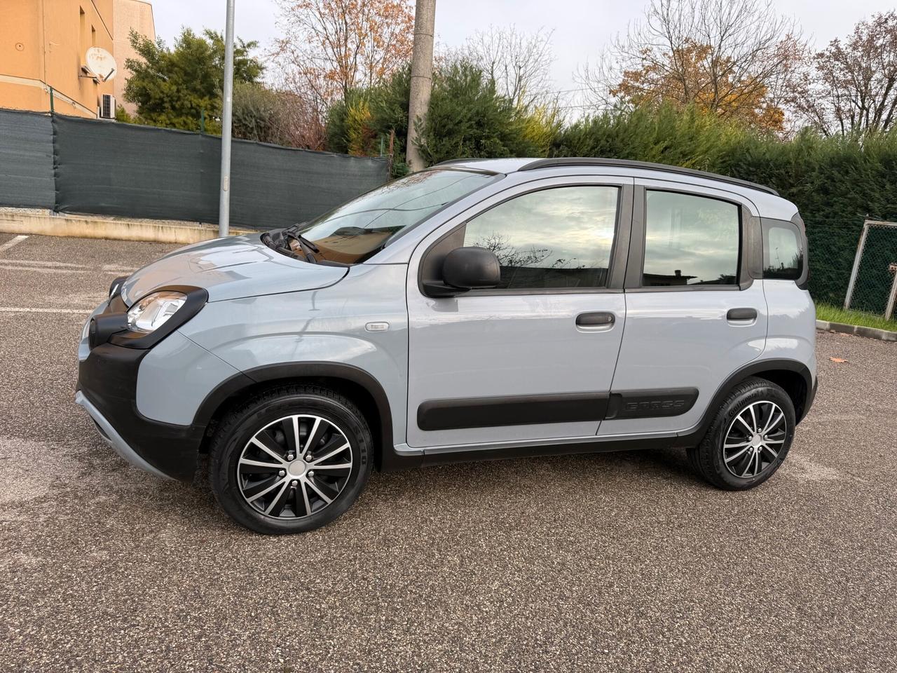 Fiat Panda 1.0 hybrid - NEOPATENTATI - 12 MESI DI GARANZIA -