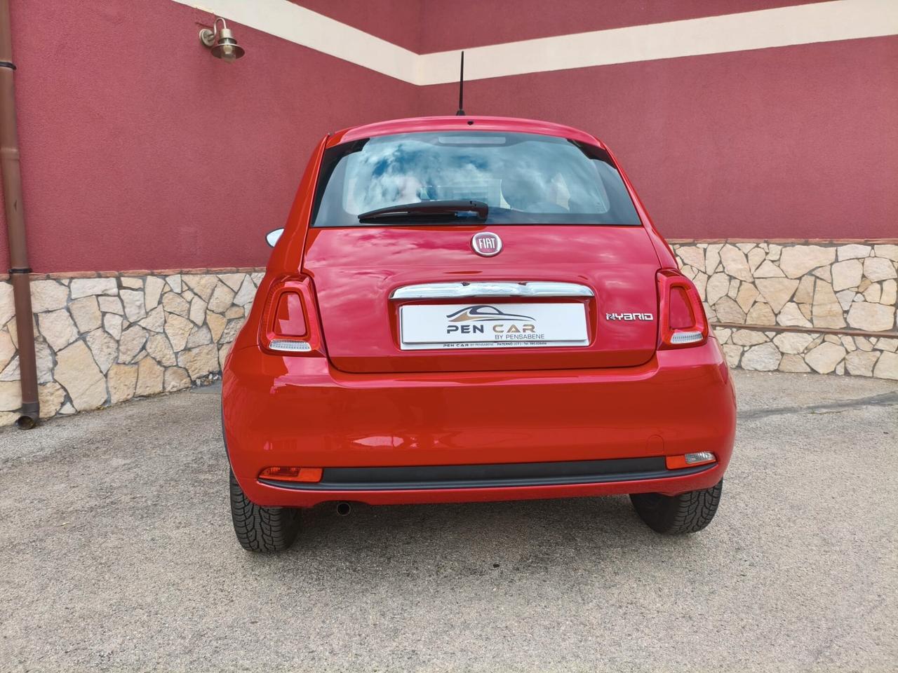 Fiat 500 1.0 Hybrid Red