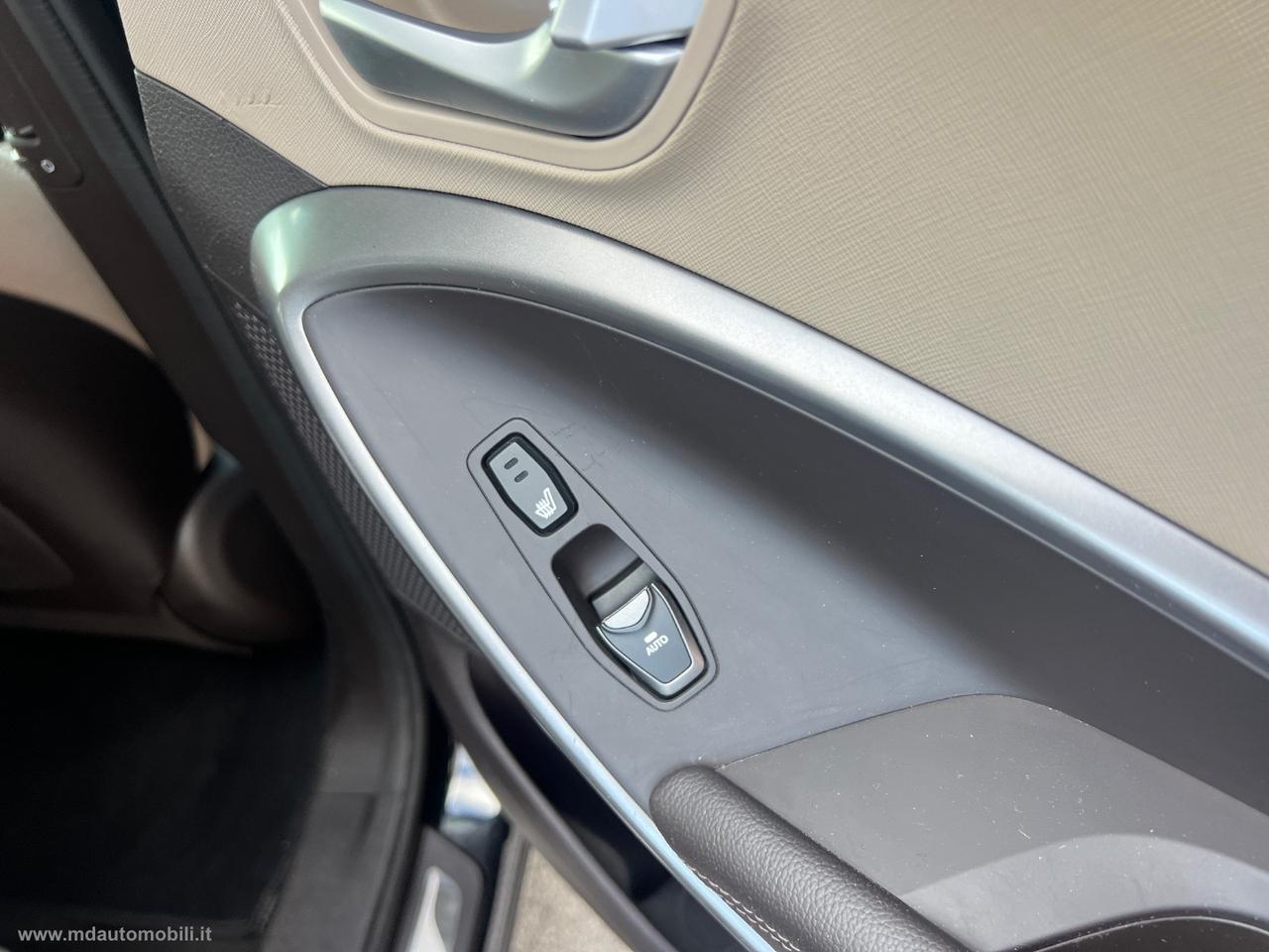 HYUNDAI Santa Fe 2.0 CRDi 4WD Comfort TELECAMERA NAVI 18