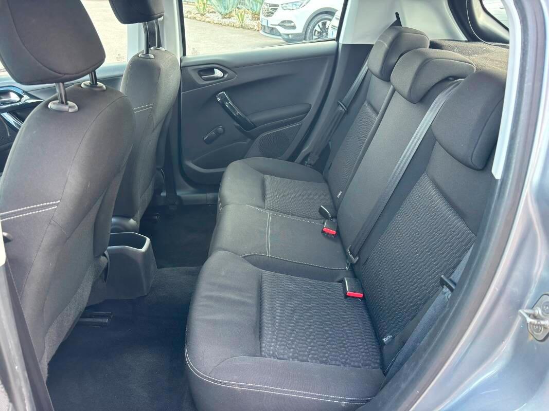 Peugeot 208 1.5 bluehdi Allure s&s 100cv 5p 5m