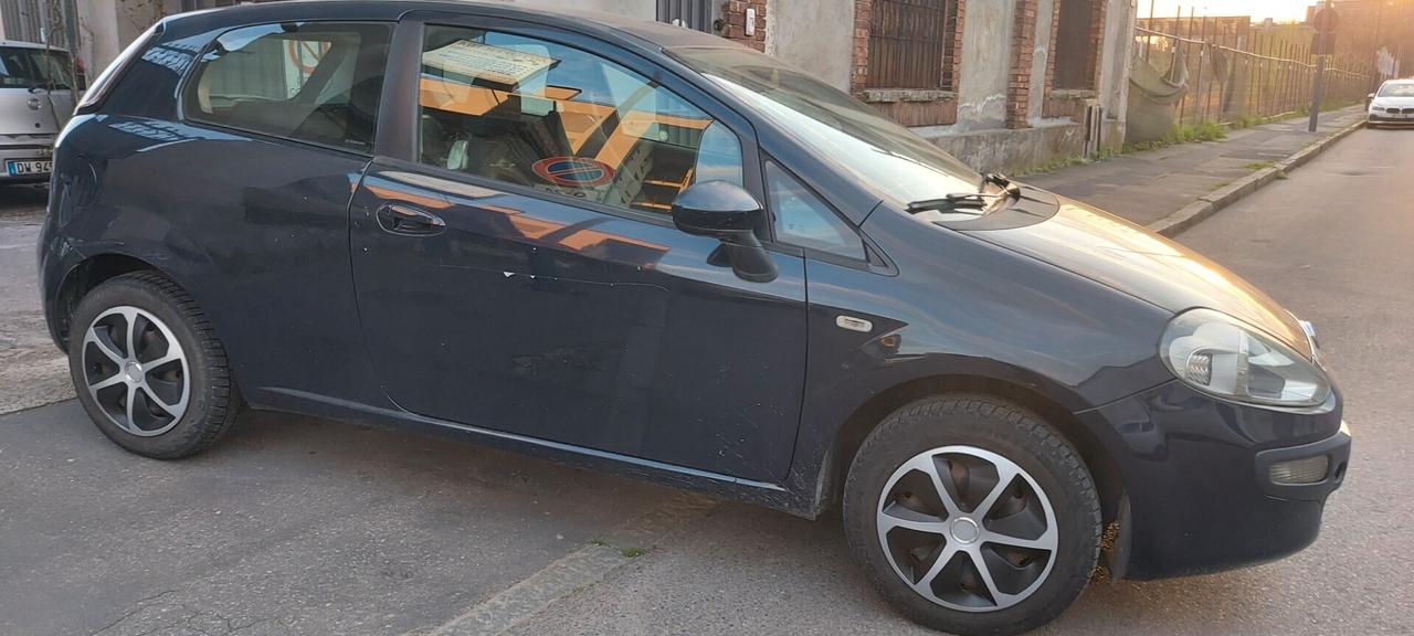 Fiat Grande Punto 1200 GPL 69 CV EURO 5