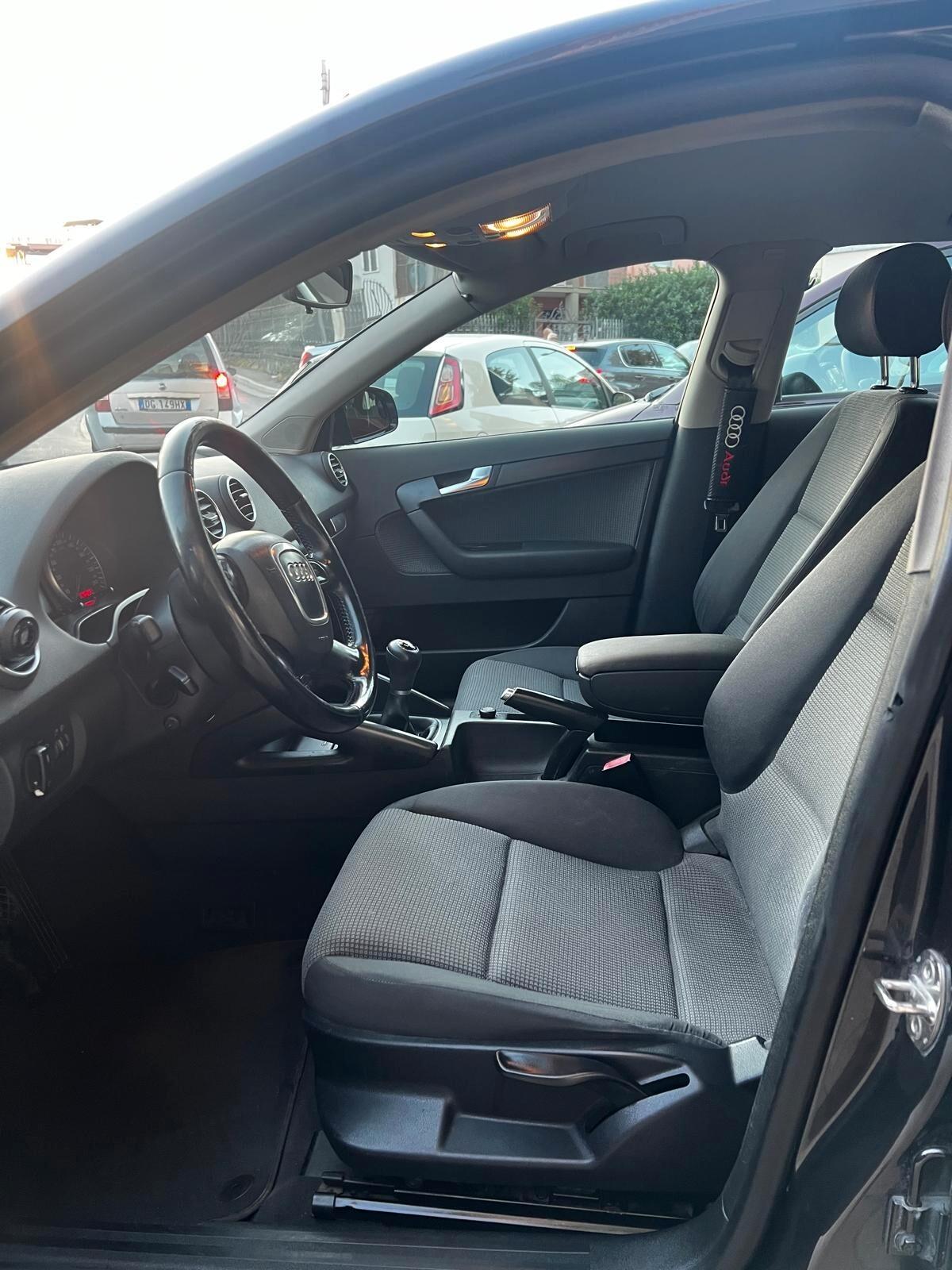 Audi A3 SPB 1.9TDI 105 CV Business
