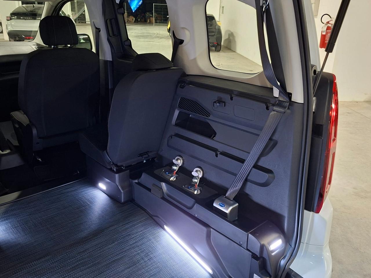 Toyota Proace City Verso 1.5D L1 Lounge TRASP. DISABILI