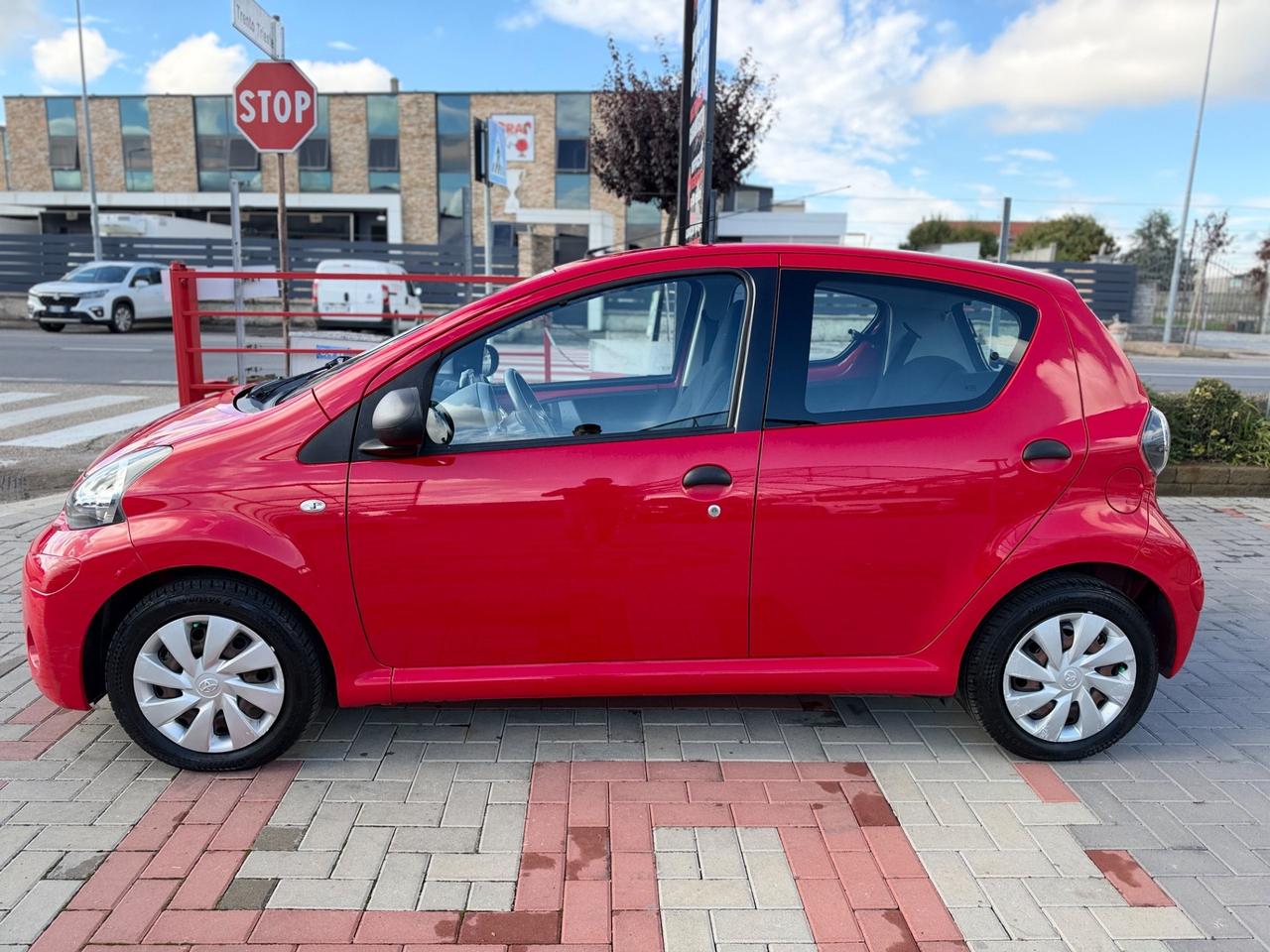 Toyota Aygo 1.0 12V VVT-i 5 porte Active Connect