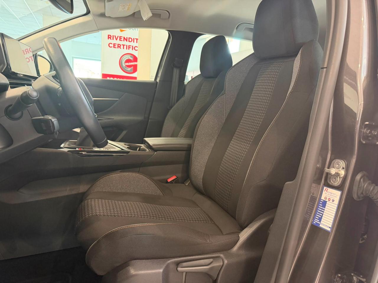 Peugeot 3008 BlueHDi 130 S&S Active Business