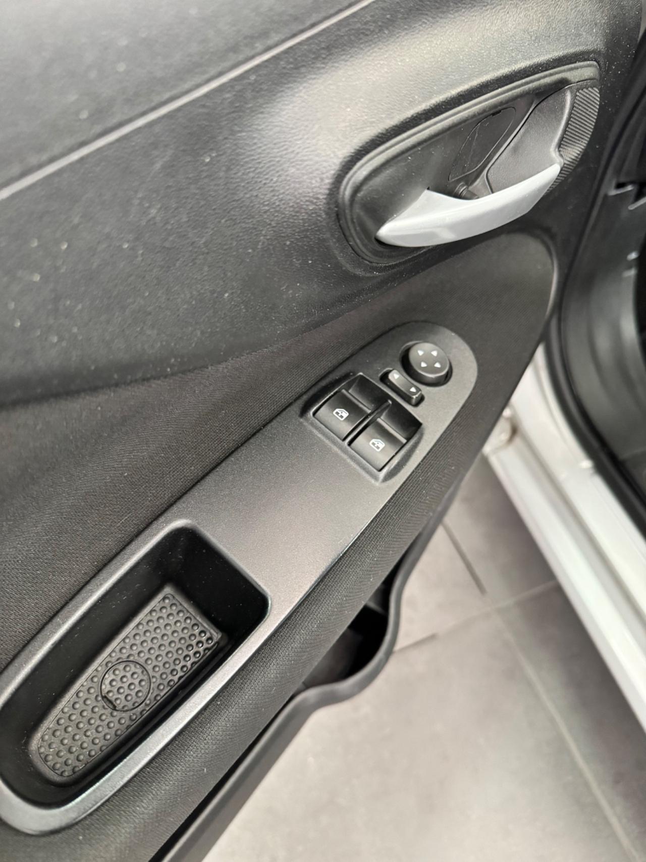 Fiat Punto 1.2 8V 5 porte Lounge GPL