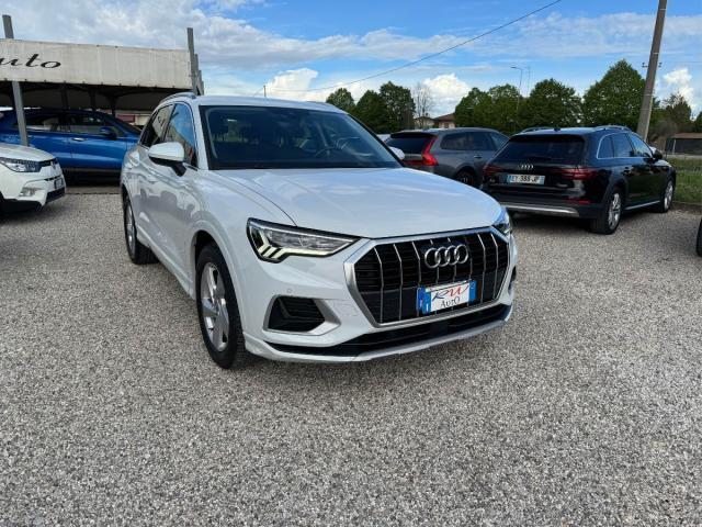 AUDI - Q3 - 35 TDI quattro S tronic S-LINE