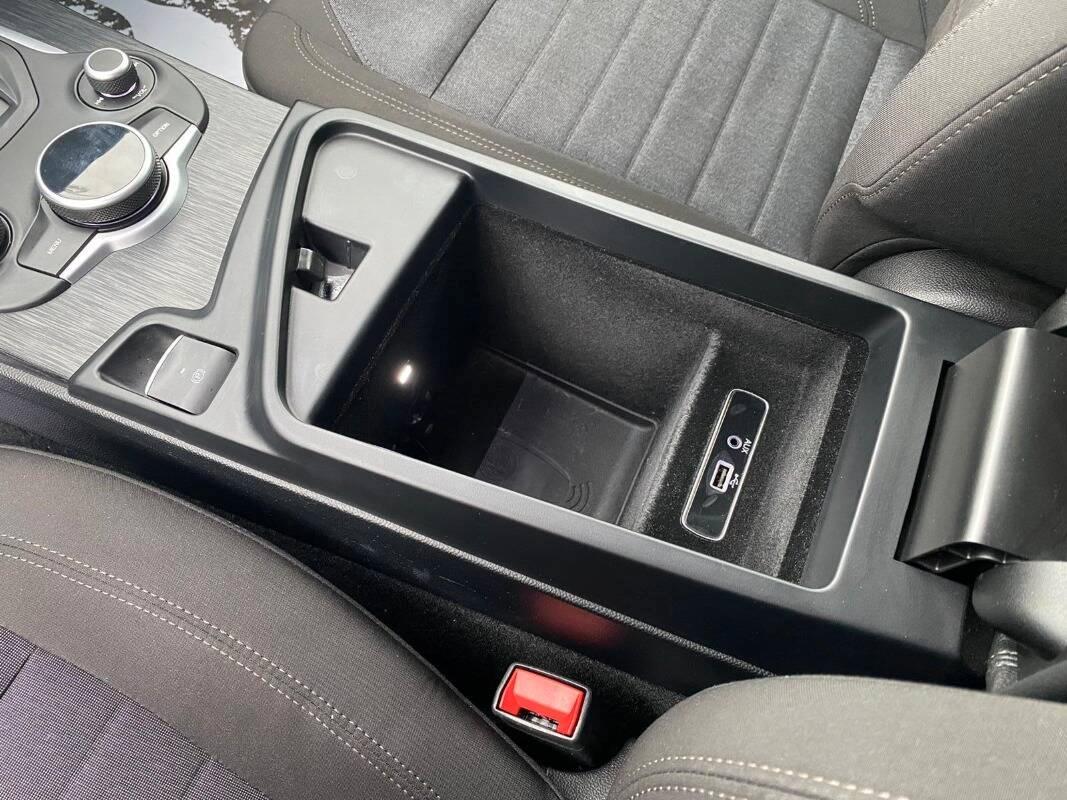 Alfa Romeo Stelvio 2.2 t Business Q4 190cv auto