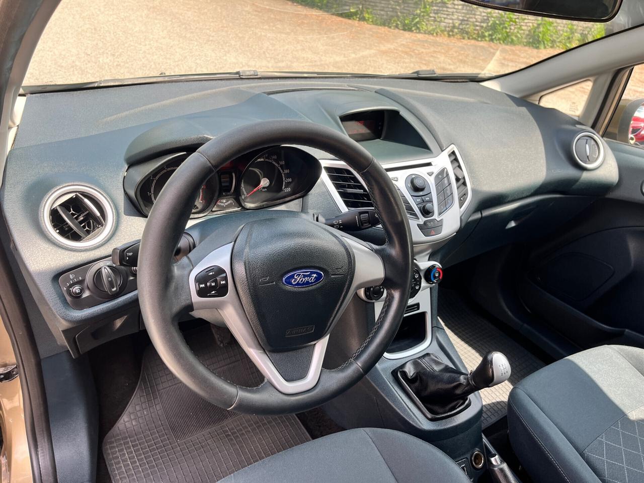 Ford Fiesta Ikon 1.2 60CV 5 porte