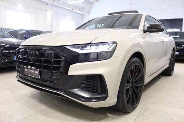 AUDI Q8 55 TFSI quattro tiptronic Sport