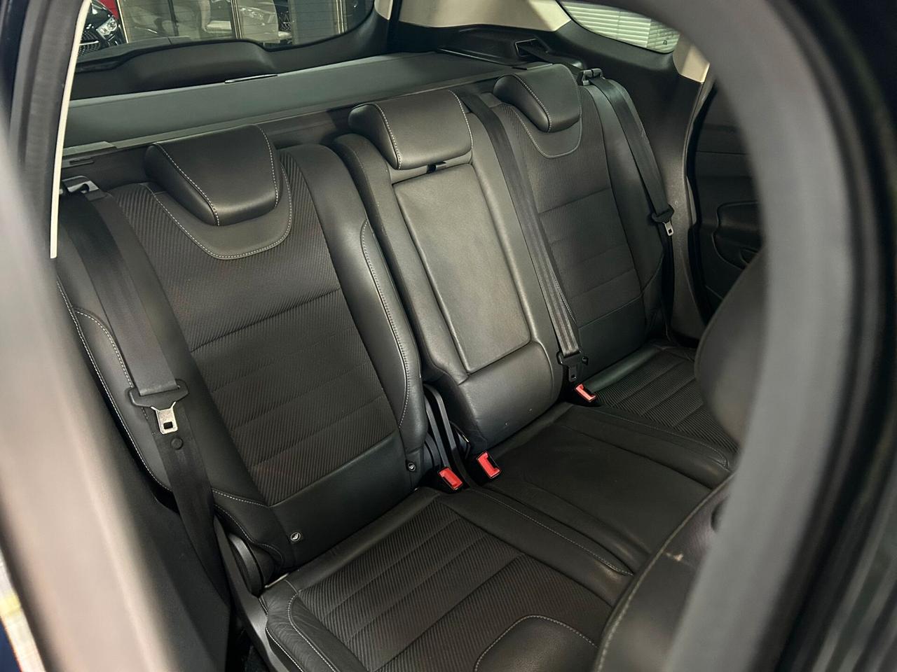 Ford Kuga 2.0 TDCI 140 CV 4WD Titanium