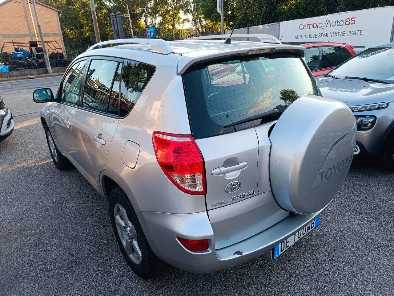 Toyota RAV 4 RAV4 2.2 D-4D 136 CV Luxury