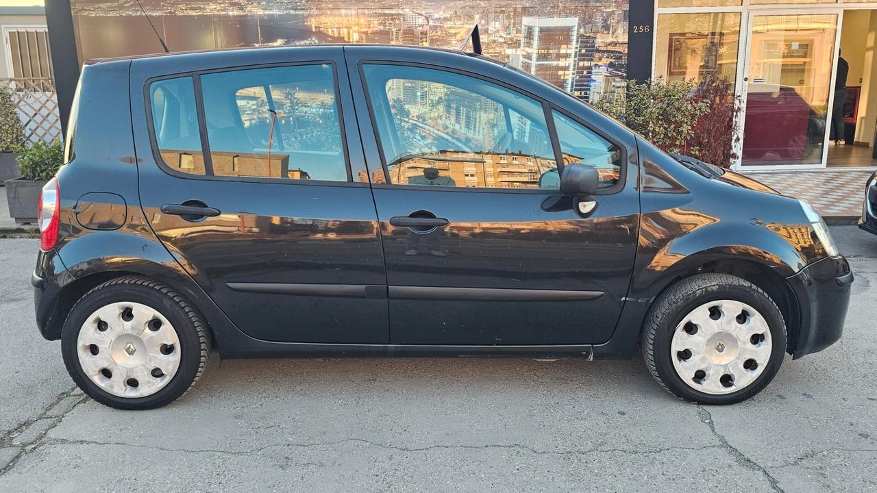 Renault Modus 1.2 16V Dynamique
