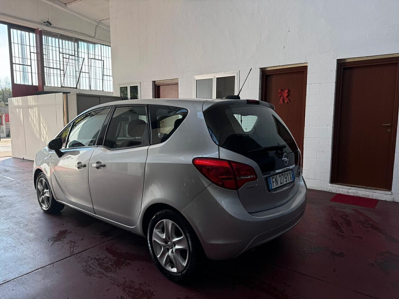 Opel Meriva 1.6 cdti STARTeSTOP COSMO NEOPAT e 6b può circolare dappertutto