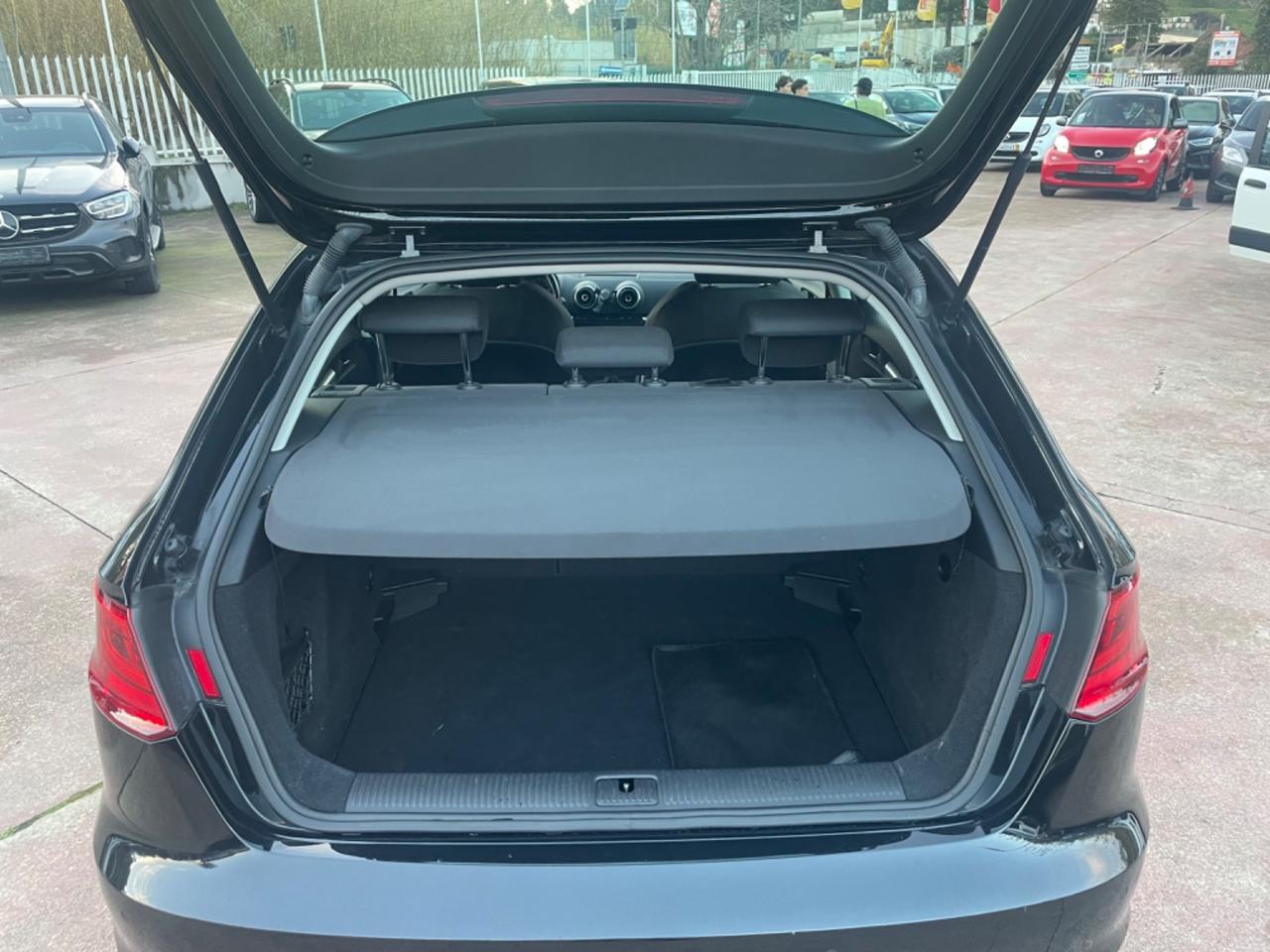Audi A3 SPB 1.6 TDI ultra Attraction