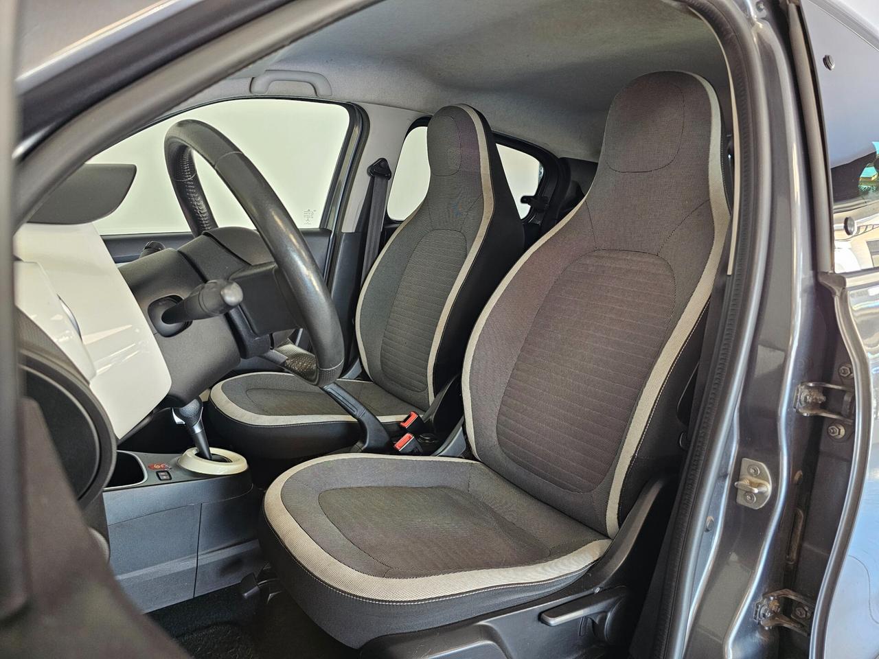 Renault Twingo TCe 95 CV EDC Duel2