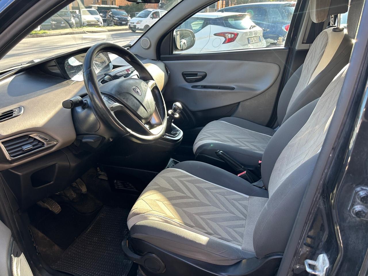 Lancia Ypsilon Benzina / Metano Ecochic Platinum Neopatentati