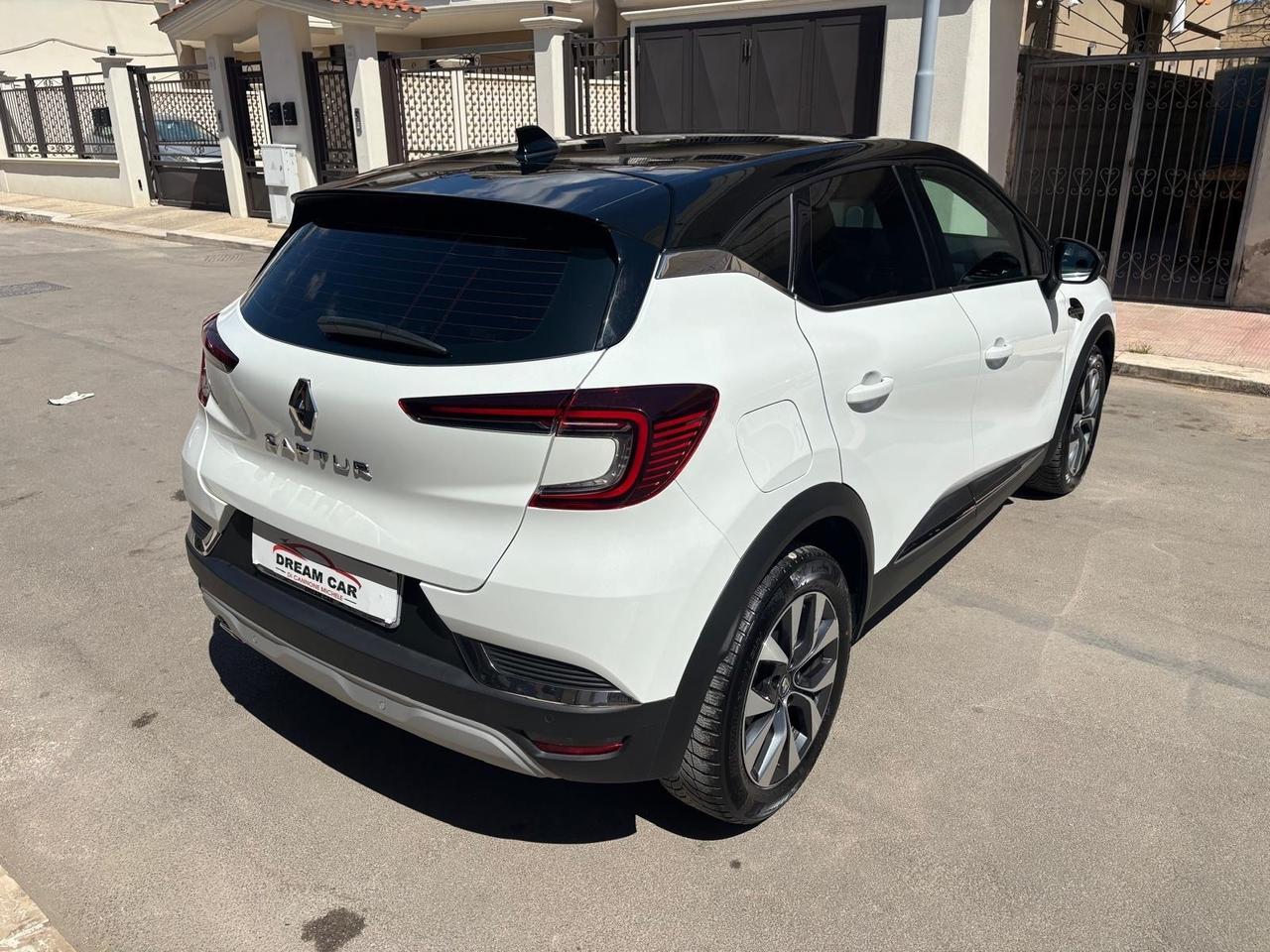 Renault Captur Blue dCi 115 CV EDC Intens