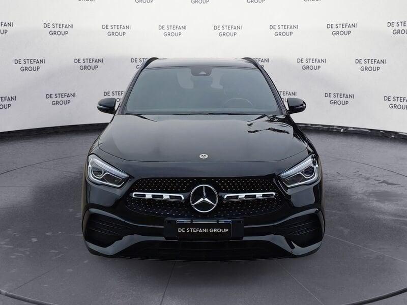 Mercedes-Benz GLA GLA 180 Automatic Premium NIGHT-PACK