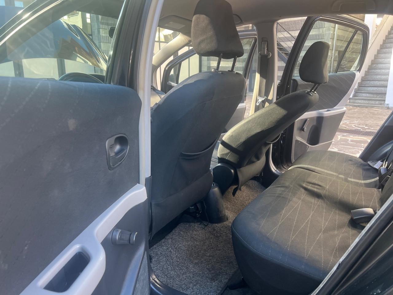 Toyota Yaris 1.0 5 porte Sol