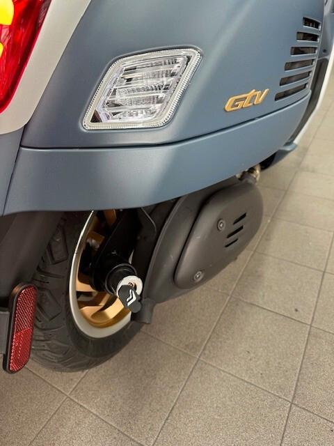 Piaggio Vespa 300 GTV