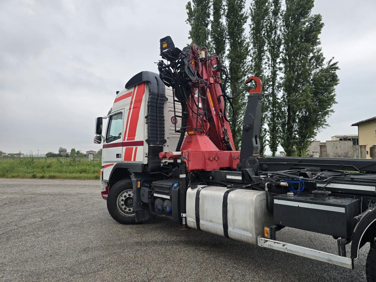 VOLVO SCARRABILE FM4006X2R