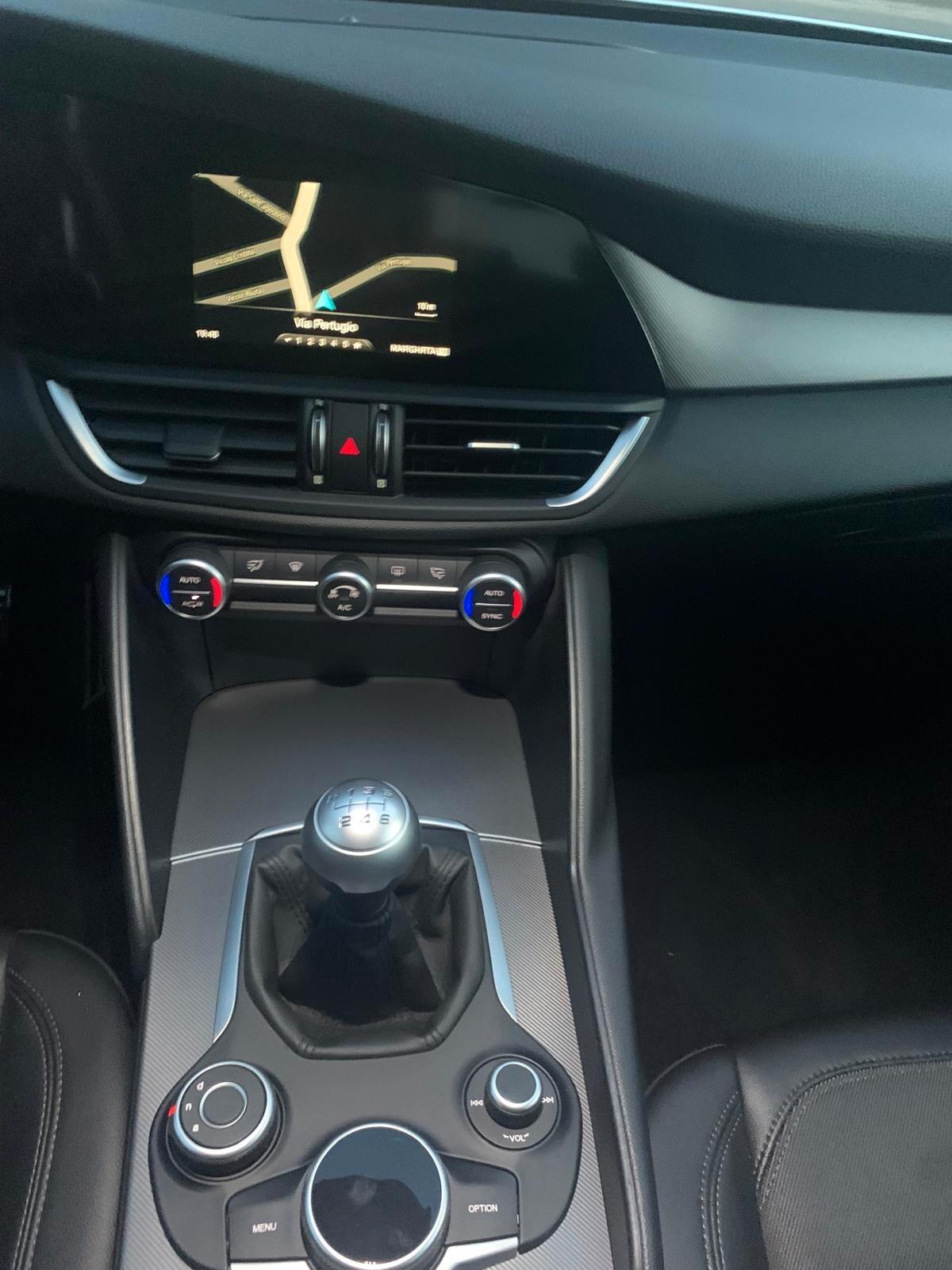 Alfa Romeo Giulia 2.2 Turbodiesel 180 CV Business Sport - 2018