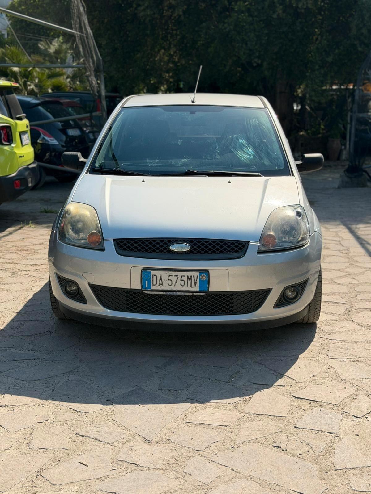 Ford Fiesta 1.4 TDCi 5p. Ghia