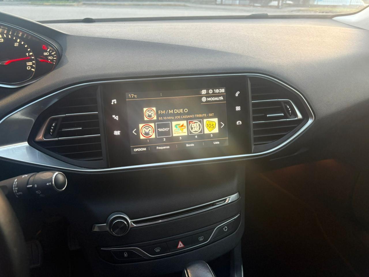 Peugeot 308 BlueHDi 120 S&S EAT6 Allure