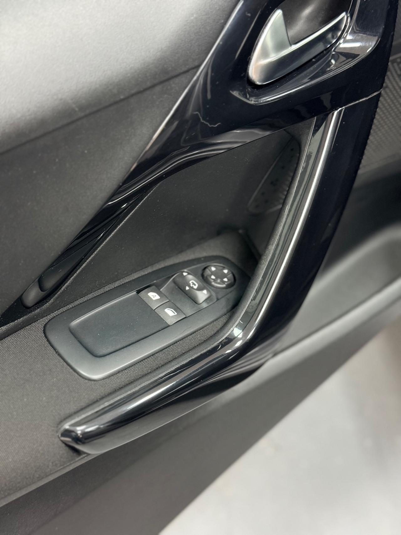 Peugeot 208 BHDi 100 CV 5 P. Allure 04/2019 Euro 6B Neopatentati