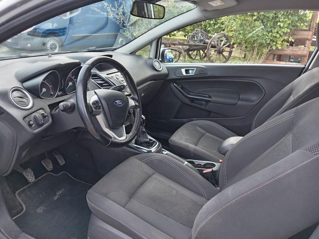 Ford Fiesta 1.5 tdci Titanium 75cv 3p E6