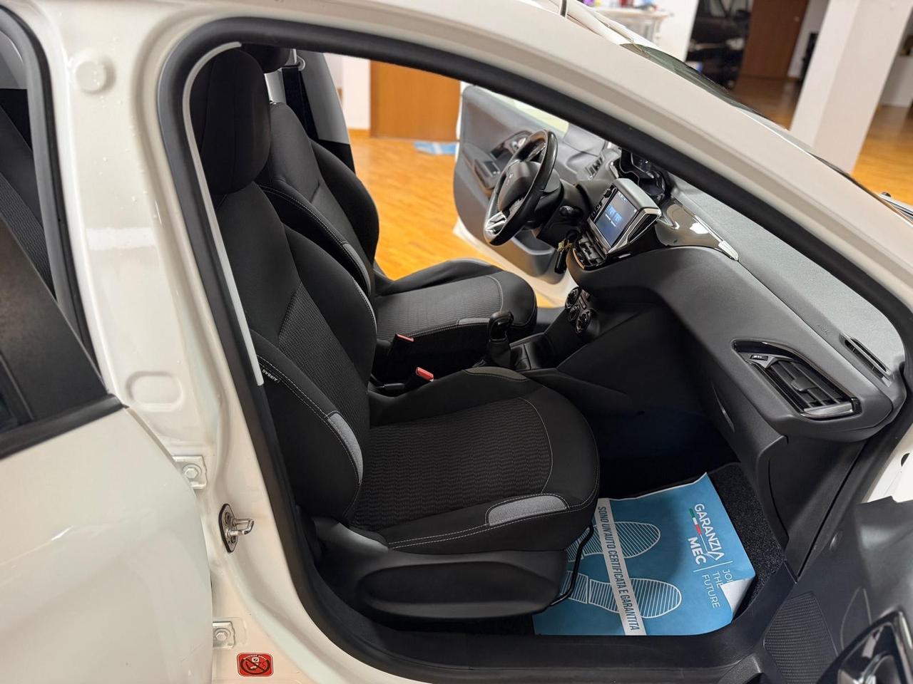 Peugeot 208 PureTech 82 5 porte Allure con soli 60000 km!!!