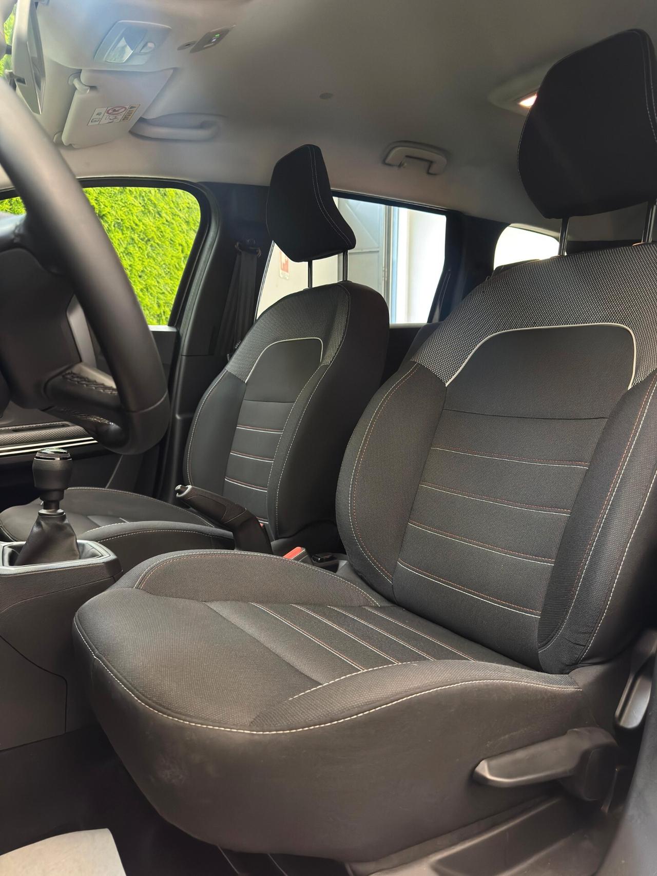 Dacia Jogger 1.0 TCe GPL 100 CV 7 posti Extreme