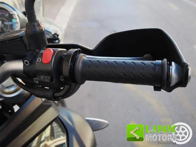 TRIUMPH Tiger 800 ABS