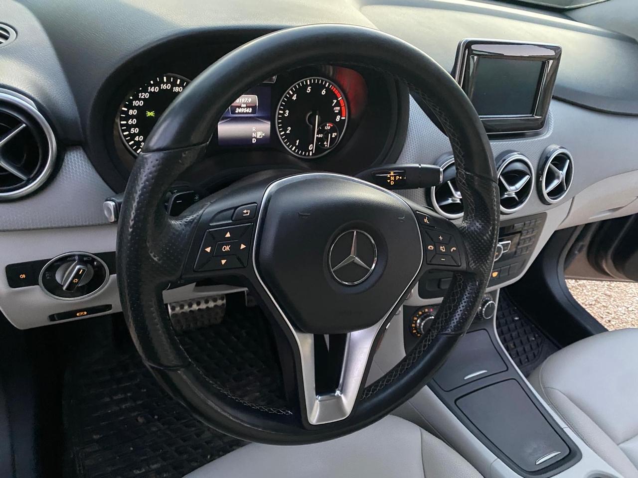 Mercedes-benz B 200 B 200 NGD Premium