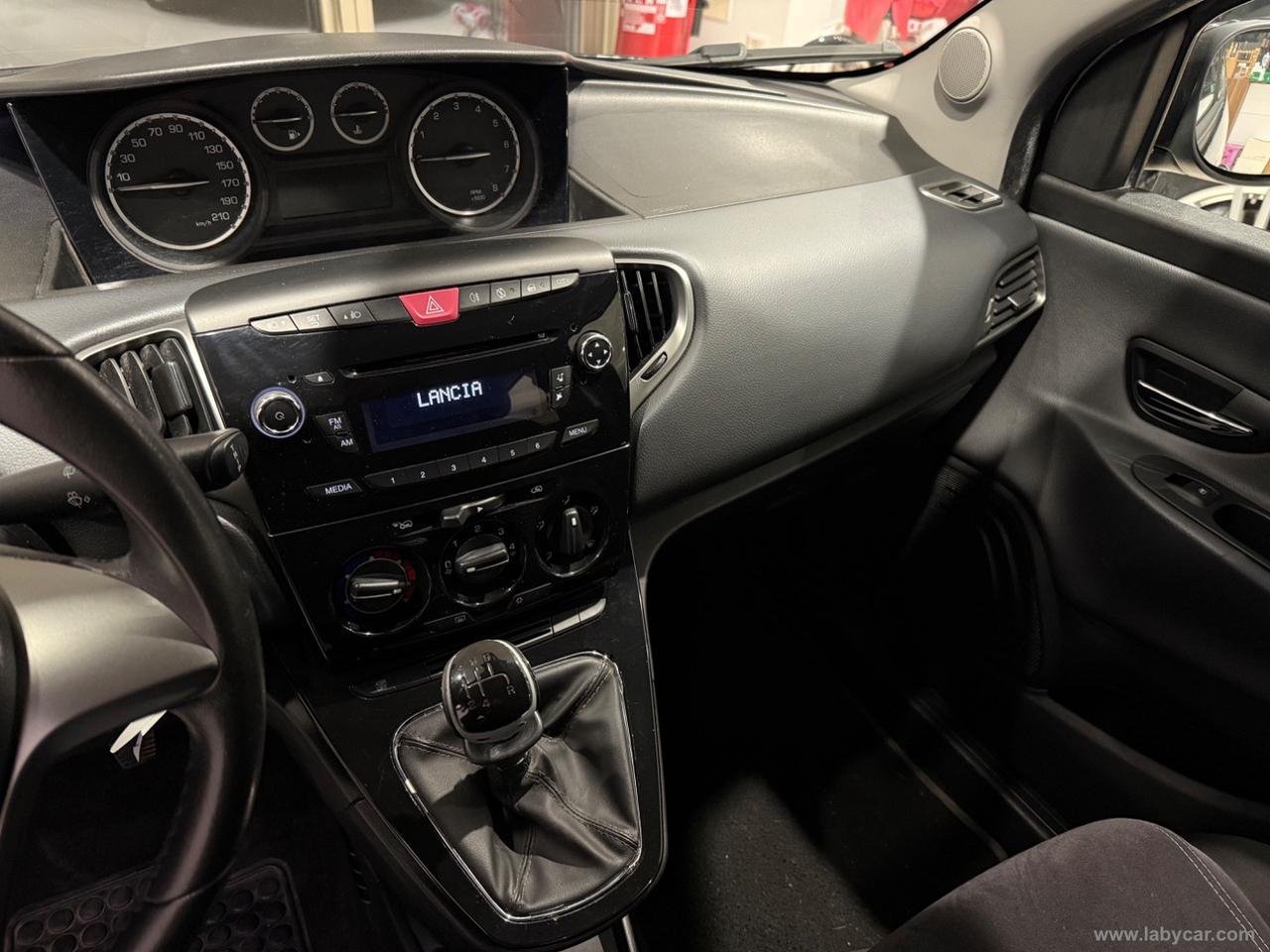 LANCIA Ypsilon 1.2 69 CV 5p. S&S Silver