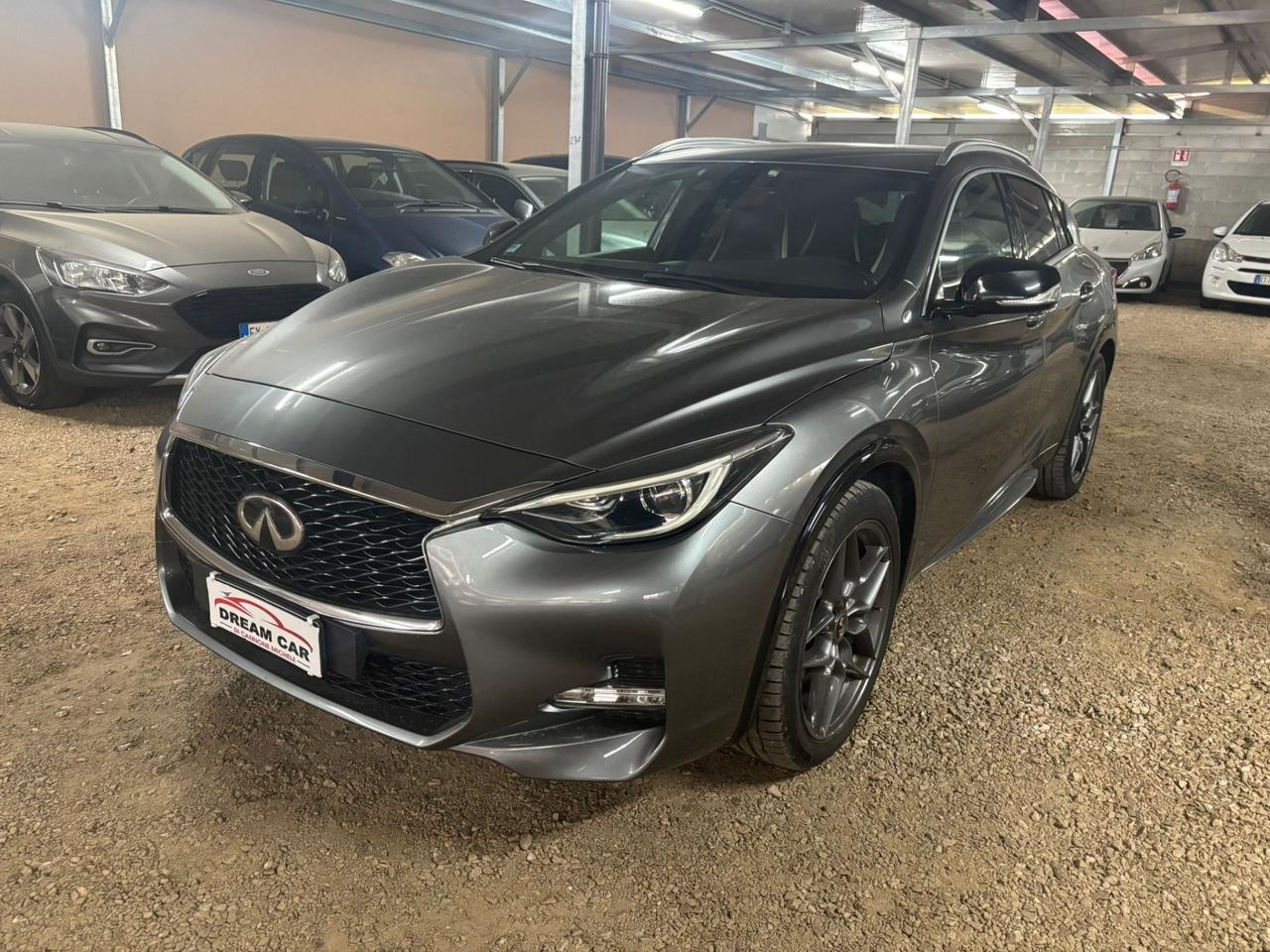 Infiniti Q30 1.5 diesel Sport
