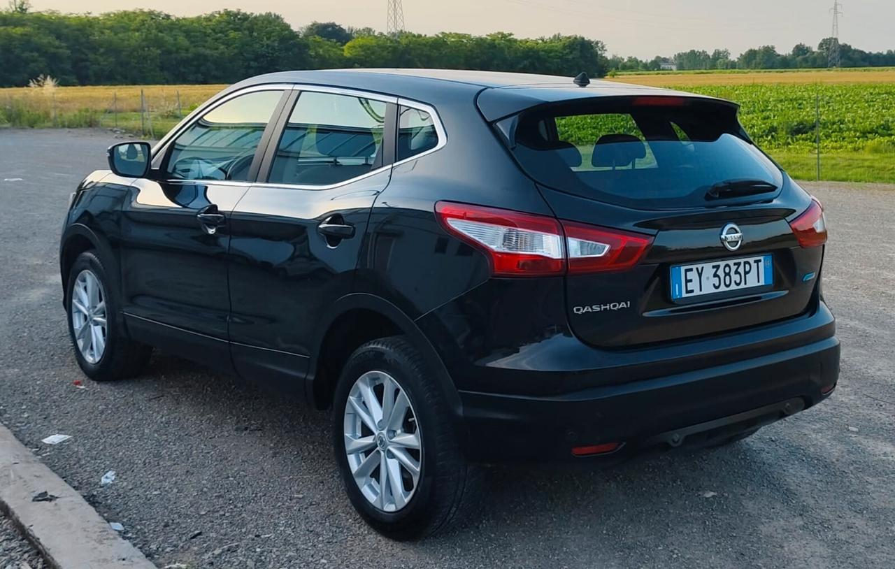 Nissan Qashqai 1.5 dCi Visia