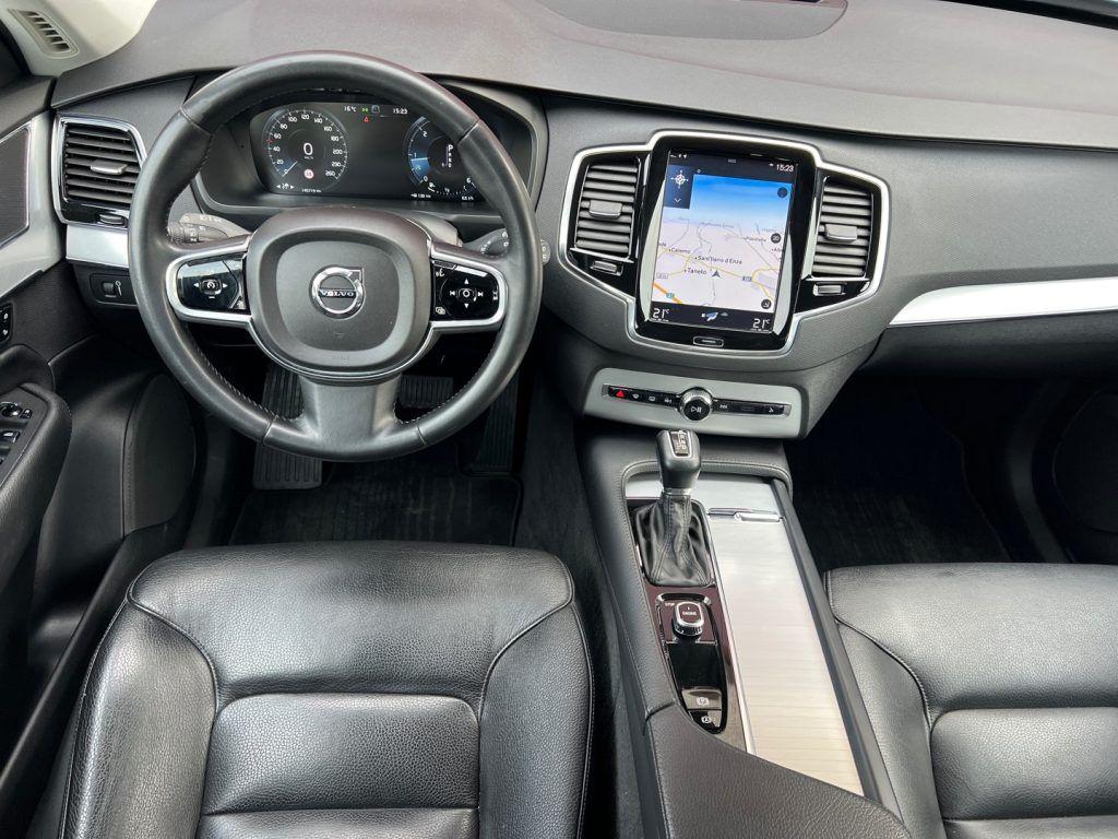 Volvo XC90 D5 AWD Geartronic 7 posti Momentum