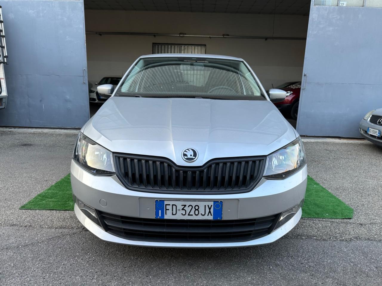 SKODA FABIA BENZINA 37 MILA KM NEOPATENTATI