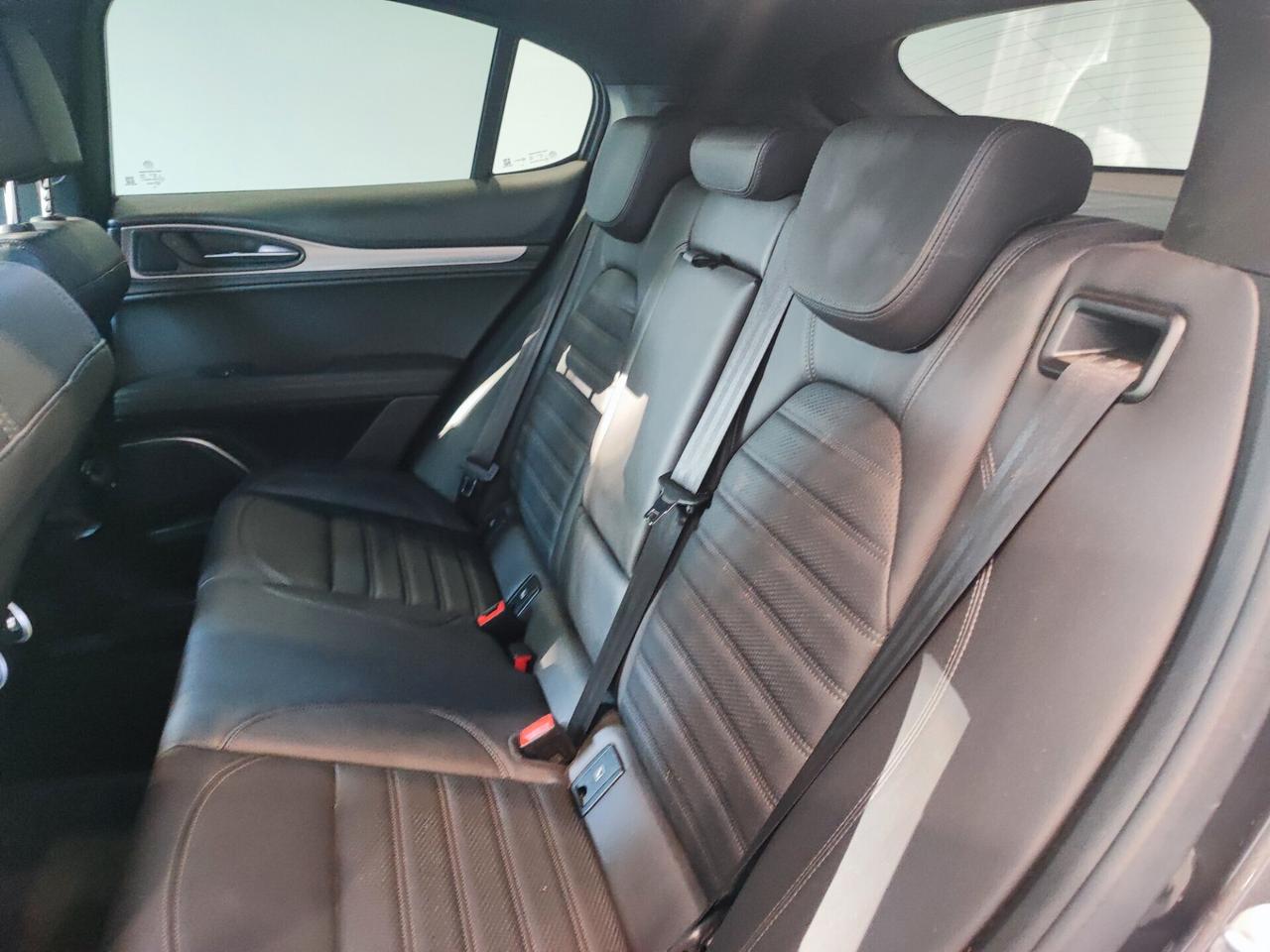 Alfa Romeo Stelvio 2.2 Turbodiesel AT8 Q4 Veloce