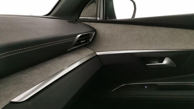 Peugeot 3008 1.6 hybrid phev GT 225cv e-eat8