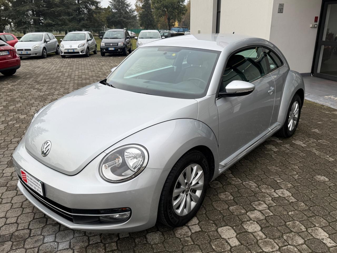 Volkswagen Maggiolino 1.6 tdi|UNIPRO|NEOPATENTATI