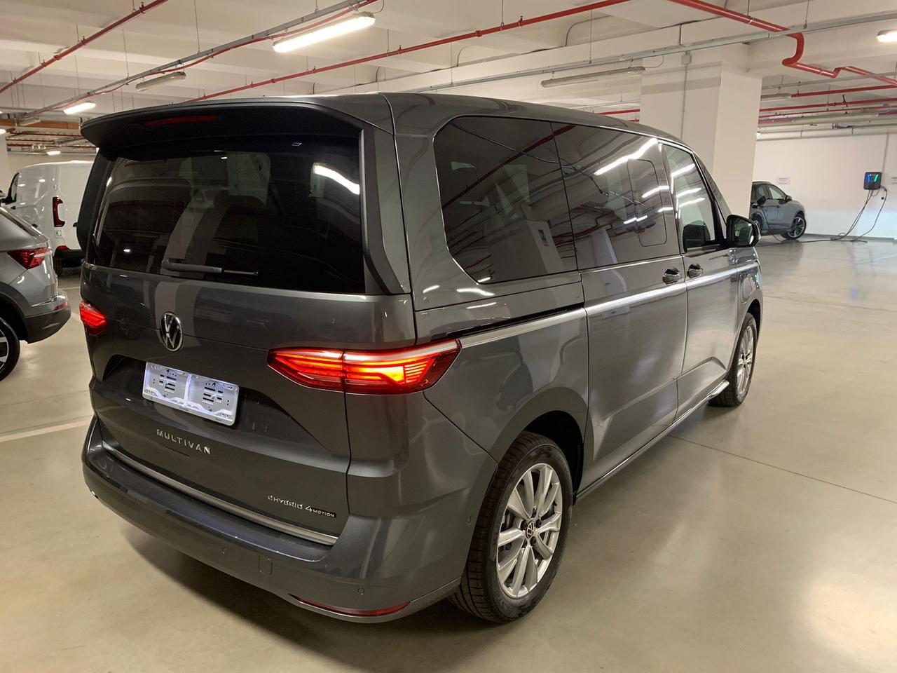 Volkswagen T7 Multivan 1.5 phev style 4motion 245cv dsg 7p.ti