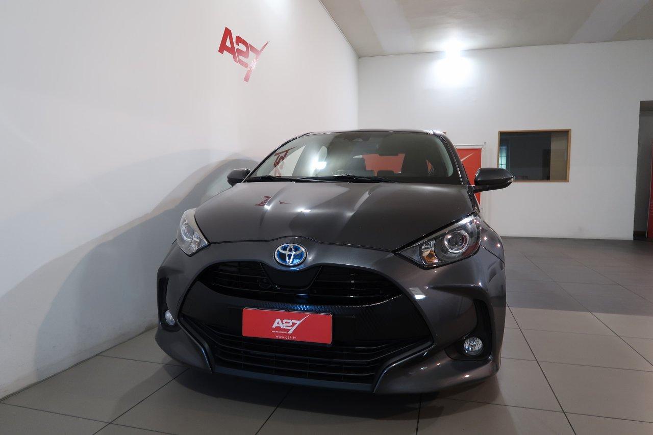 Toyota Yaris 1.5h Business # TELECAMERA # CAMBIO AUT #