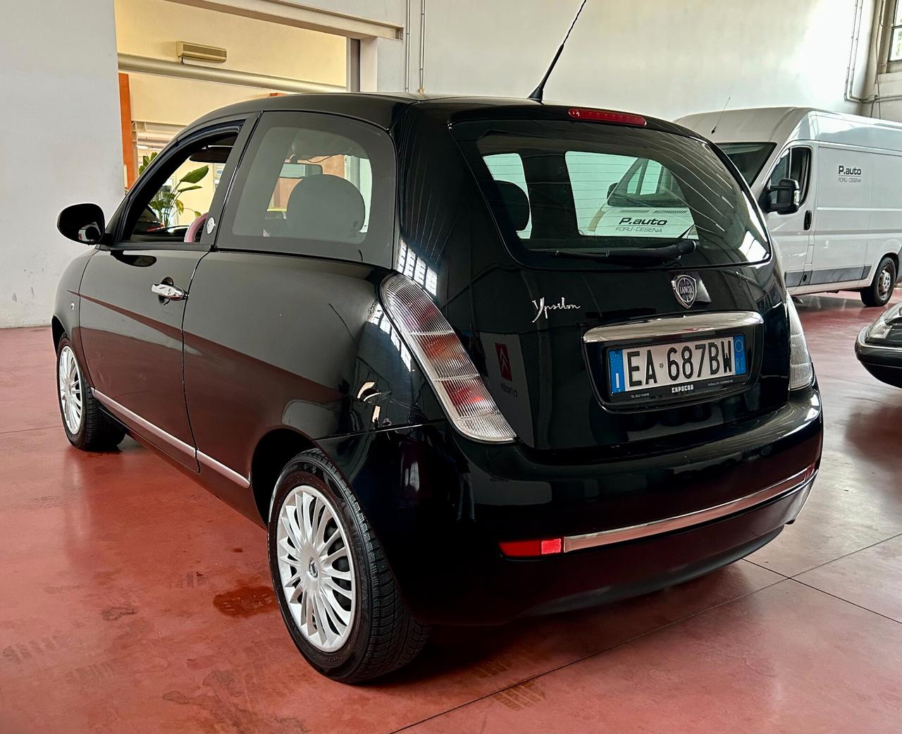 Lancia Ypsilon 1.4 Diva Ecochic GPL OK NEOPATENTATI