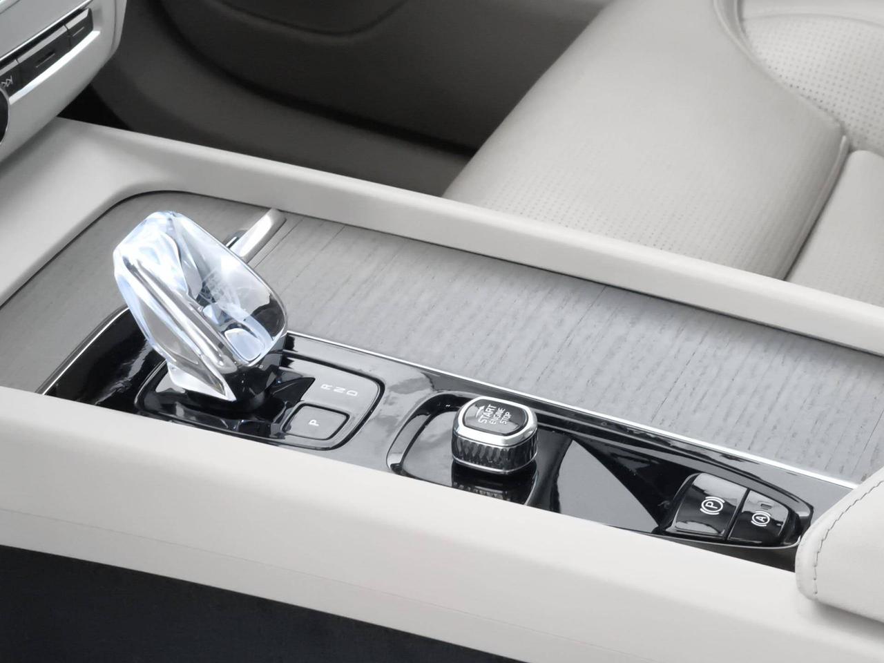 VOLVO XC60 N1 2.0 B4 d Ultimate Dark awd